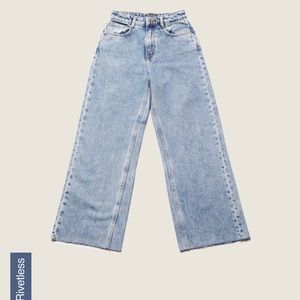 BNWT Light Indigo Nina Wide Leg Jeans